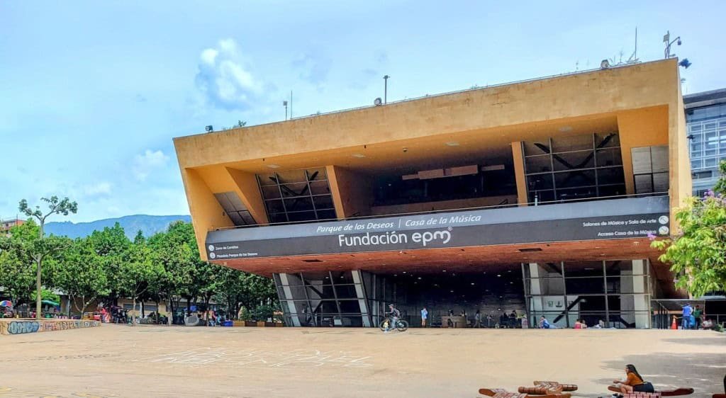 A Day at Parque Explora: Why This Medellín Attraction Completely Changed My Mind
